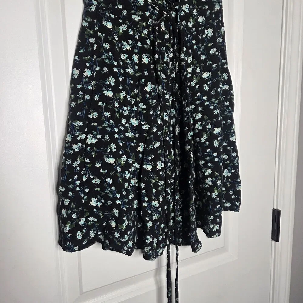Mudd Juniors Mini Dress With Tie Back and Pockets Size Small - Picture 7 of 8